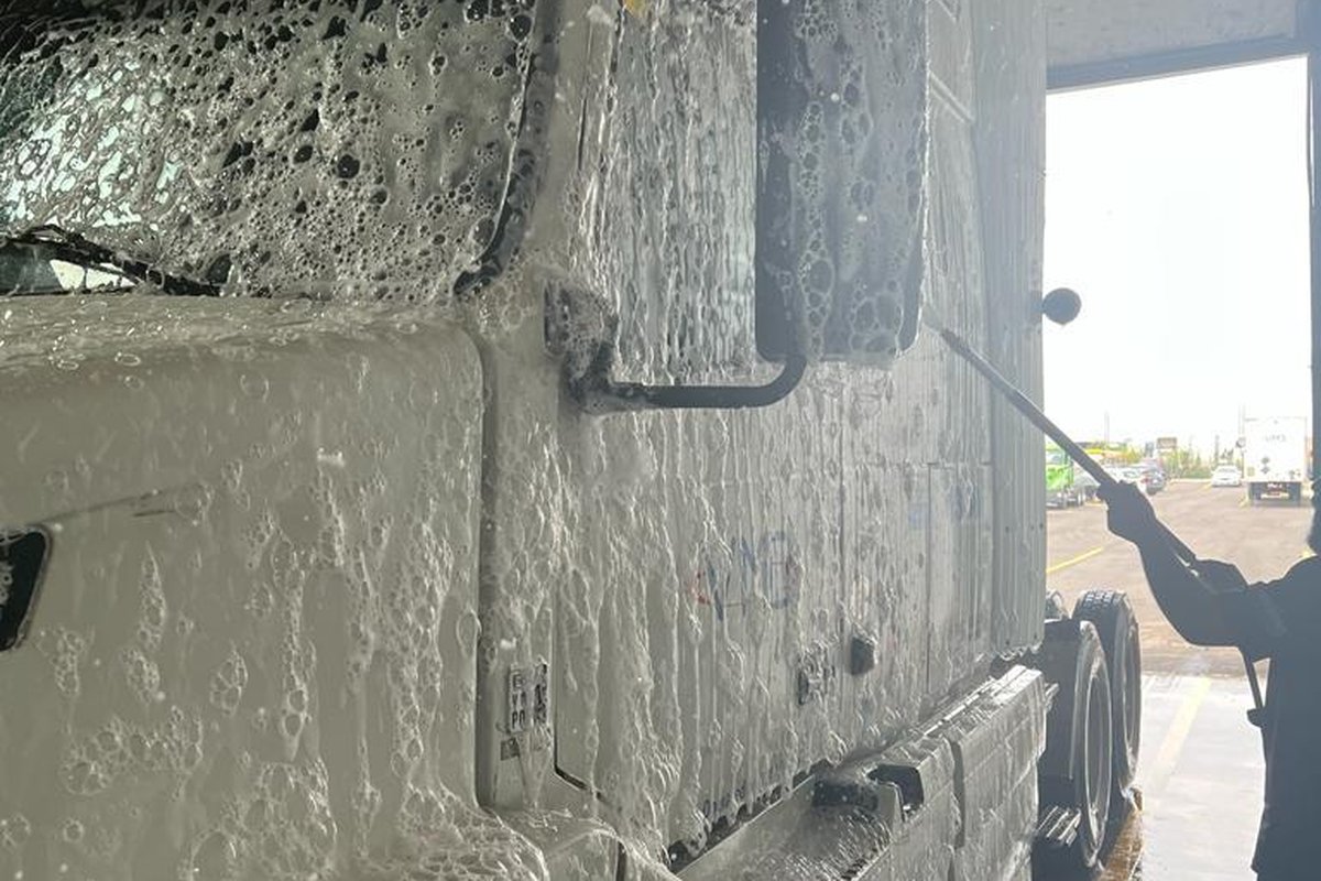 Mobile On-Site Wash